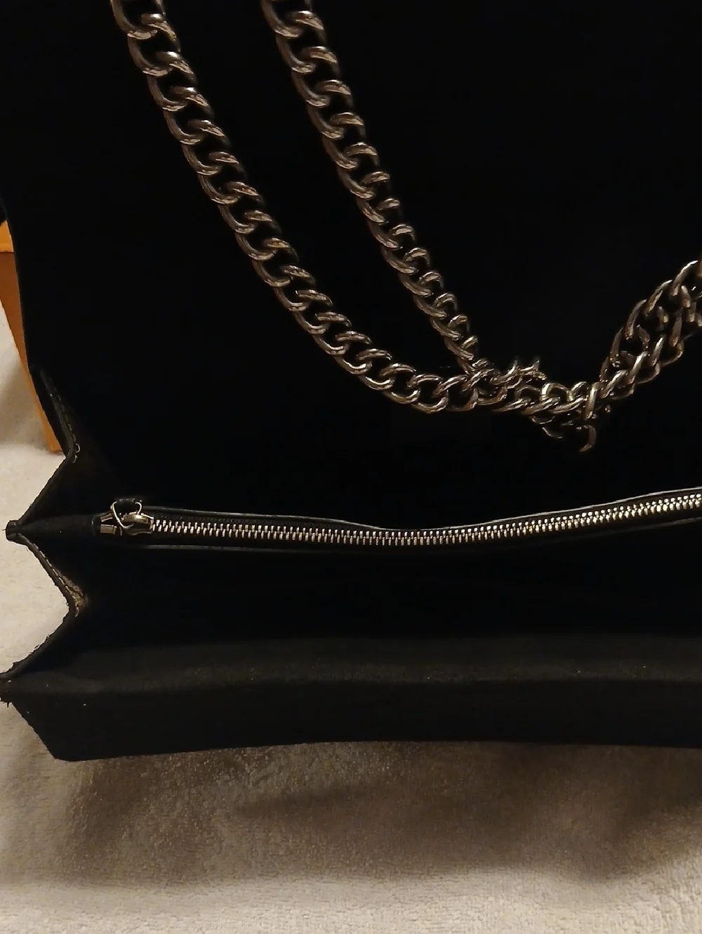 Gucci - Picture 5 of 5